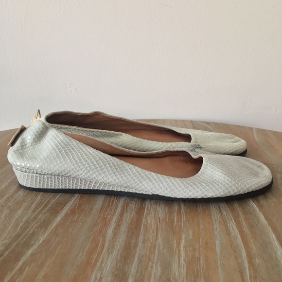 French Sole FS/NY Leather Snakeskin Print Flats - Picture 5 of 8